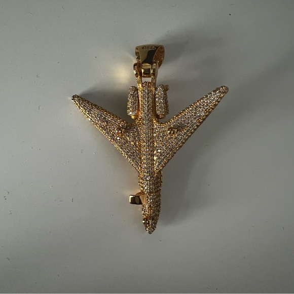The GLD Shop Airplane Pendant - Picture 2 of 2
